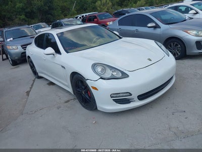 PORSCHE PANAMERA 2011