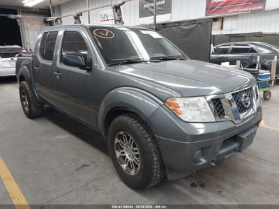 NISSAN FRONTIER 2017