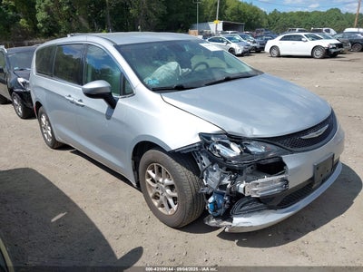 CHRYSLER VOYAGER 2023