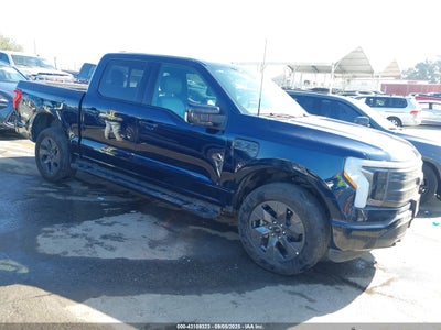 FORD F-150 LIGHTNING 2023