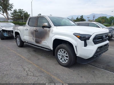 TOYOTA TACOMA 2024