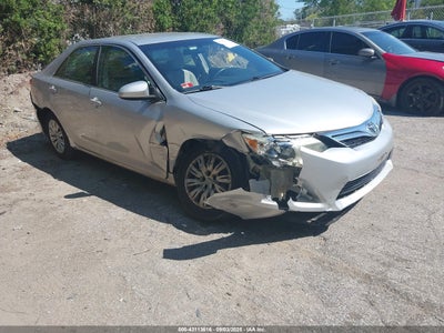 TOYOTA CAMRY 2014