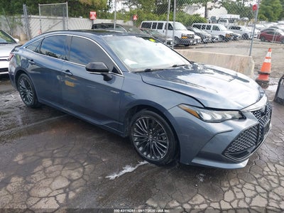 TOYOTA AVALON HYBRID 2019