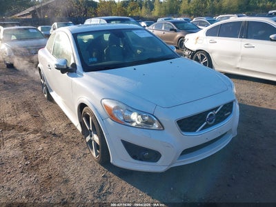 VOLVO C30 2011