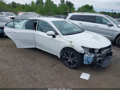 TOYOTA CAMRY 2020