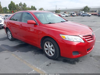 TOYOTA CAMRY 2011