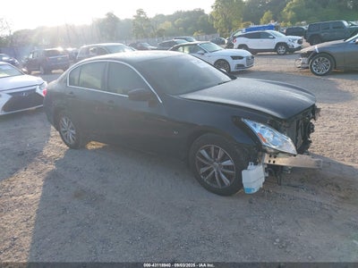 INFINITI Q40 2015