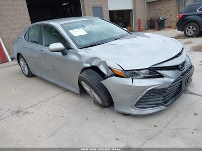 TOYOTA CAMRY 2022