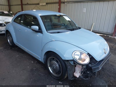 VOLKSWAGEN BEETLE 2012