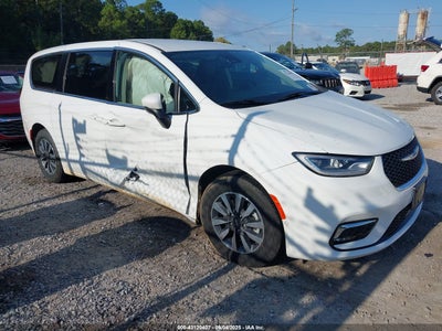 CHRYSLER PACIFICA HYBRID 2023