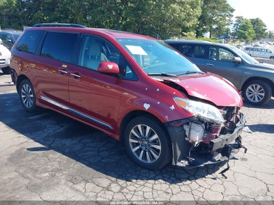 TOYOTA SIENNA 2020