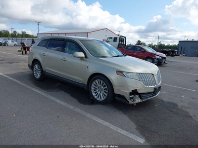 LINCOLN MKT 2010