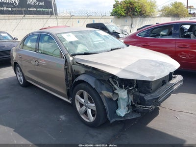 VOLKSWAGEN PASSAT 2015