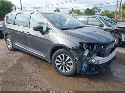 CHRYSLER PACIFICA 2020
