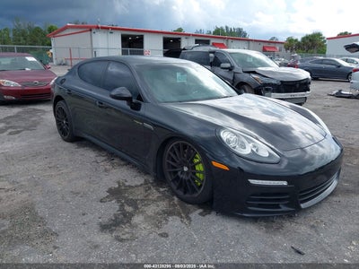 PORSCHE PANAMERA E-HYBRID 2016