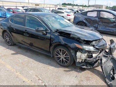 TOYOTA CAMRY 2021
