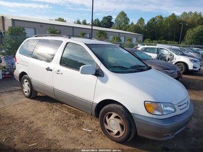 TOYOTA SIENNA 2002