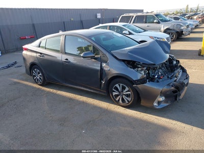 TOYOTA PRIUS PRIME 2021