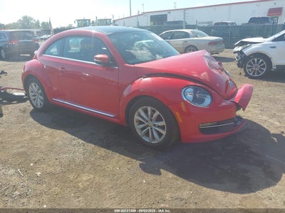 VOLKSWAGEN BEETLE 2014