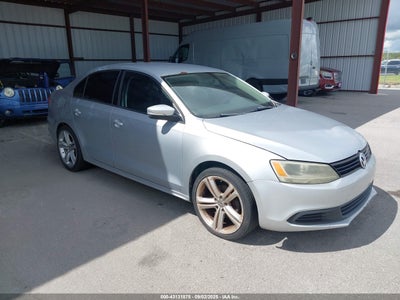 VOLKSWAGEN JETTA 2011