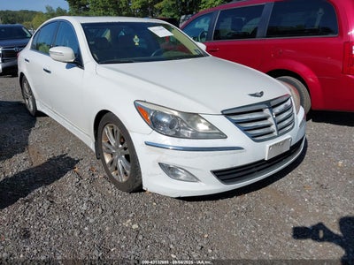 HYUNDAI GENESIS 2013