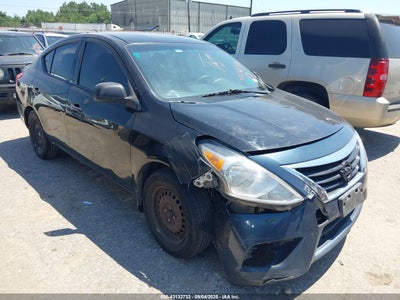 NISSAN VERSA 2015