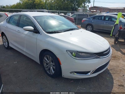CHRYSLER 200 2015