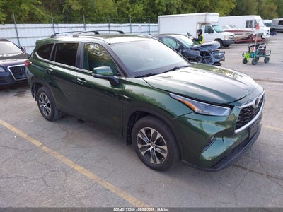 TOYOTA HIGHLANDER 2023