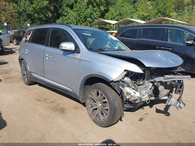 MITSUBISHI OUTLANDER 2016