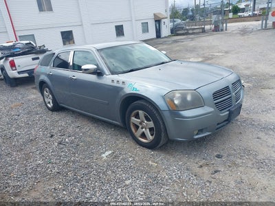 DODGE MAGNUM 2006