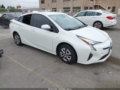 TOYOTA PRIUS 2017