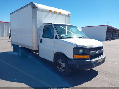 CHEVROLET EXPRESS CUTAWAY 2011