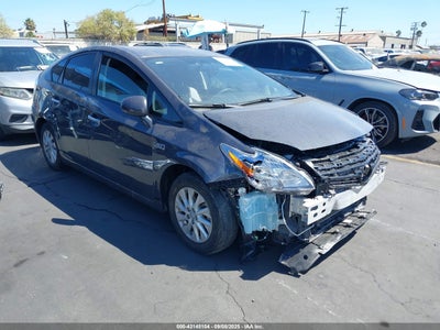 TOYOTA PRIUS PLUG-IN 2014