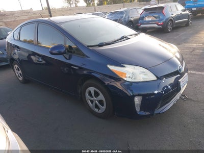TOYOTA PRIUS 2014