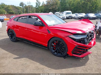 LAMBORGHINI URUS 2020