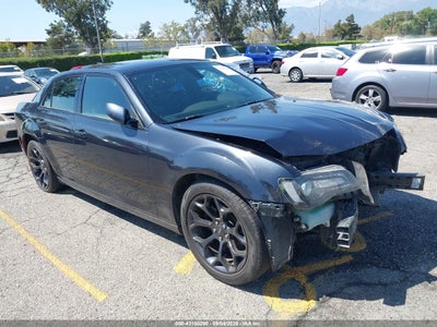 CHRYSLER 300 2019