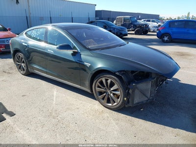 TESLA MODEL S 2015
