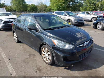 HYUNDAI ACCENT 2012