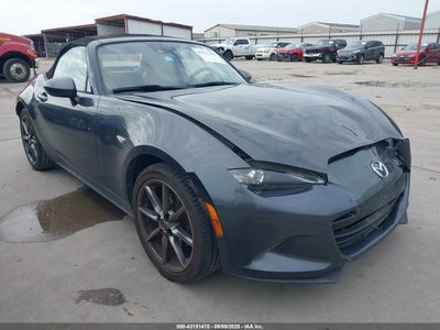 MAZDA MX-5 MIATA 2017