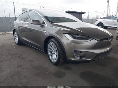 TESLA MODEL X 2016