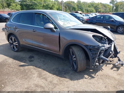 PORSCHE CAYENNE 2012