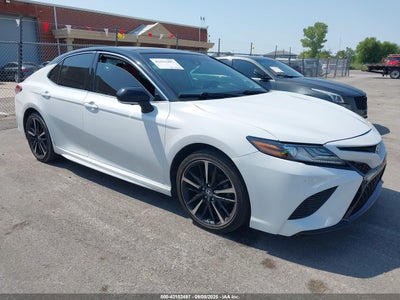 TOYOTA CAMRY 2019