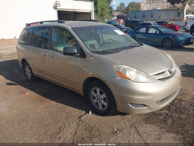 TOYOTA SIENNA 2008