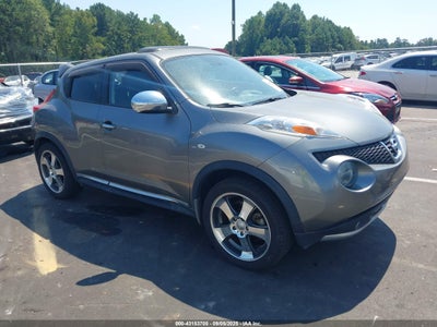 NISSAN JUKE 2012