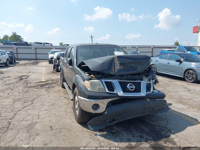 NISSAN FRONTIER 2011