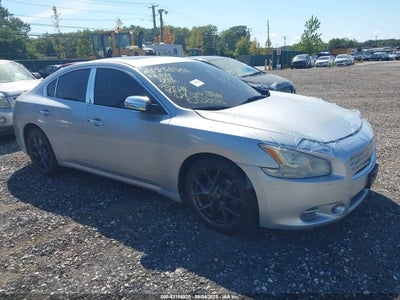 NISSAN MAXIMA 2010