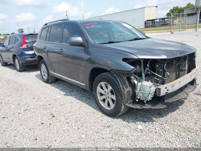 TOYOTA HIGHLANDER 2011