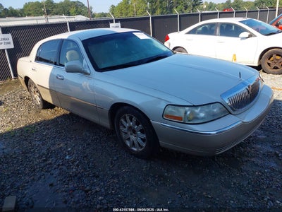LINCOLN TOWN CAR 2006