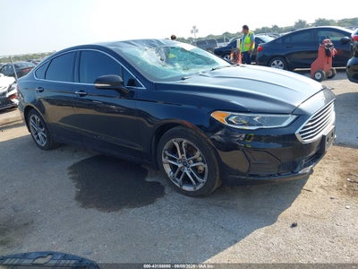 FORD FUSION 2019