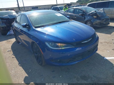 CHRYSLER 200 2015